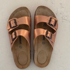Cushionaire Sandals with Adjustable Straps and Contoured footbed. Rose gold.